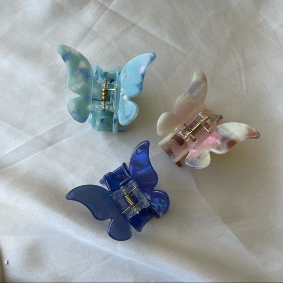 Baby Blue Mermaid-color Butterfly Acrylic Hair Claw Clip - Picture 6 of 6